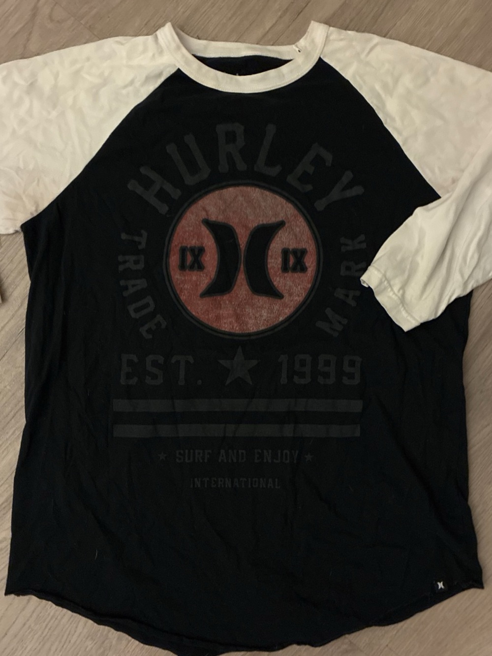 Hurley Men’s Black & White Raglan Graphic Shirt